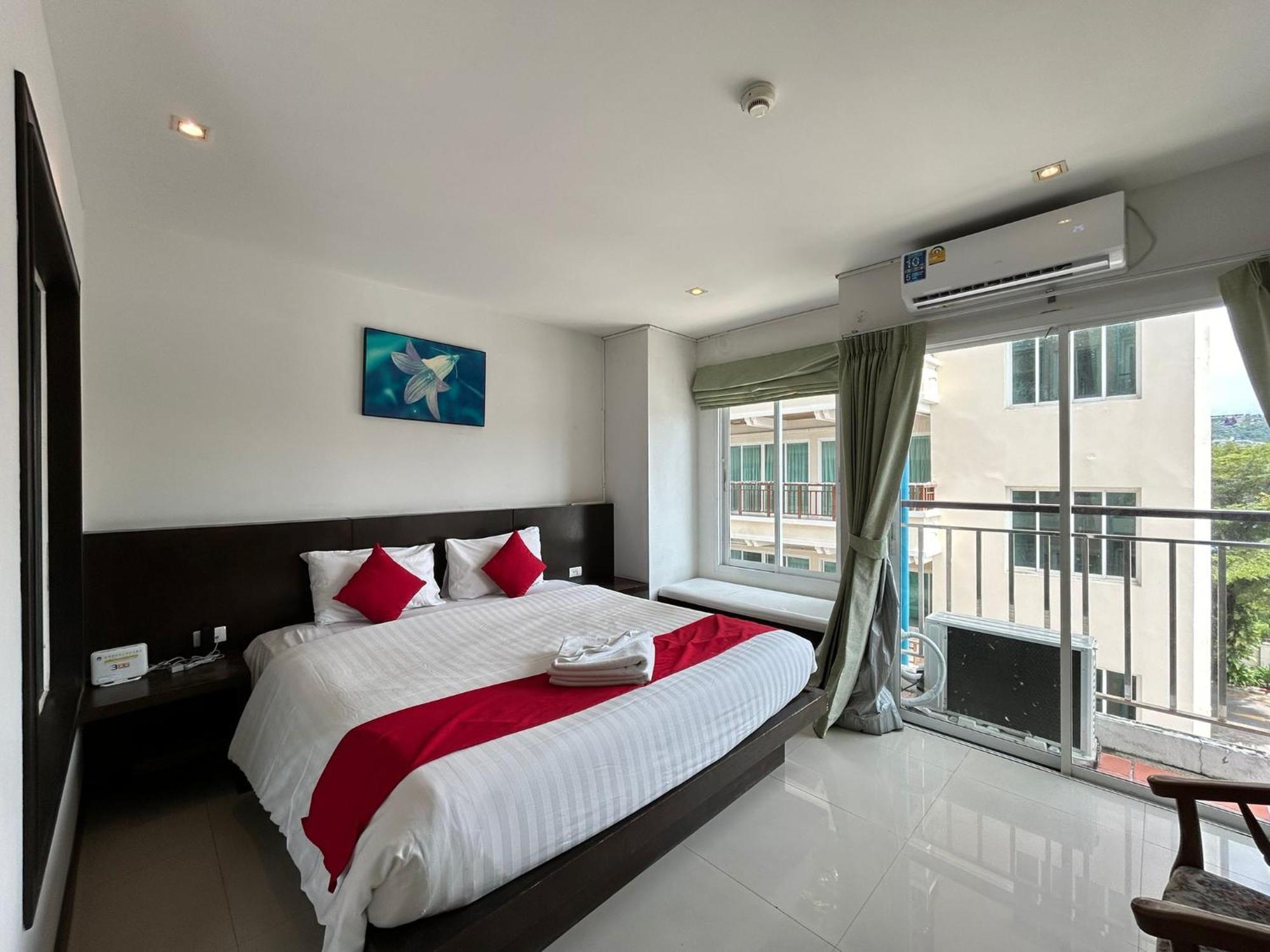 Cocoon Apk Resort & Spa Patong Exterior photo