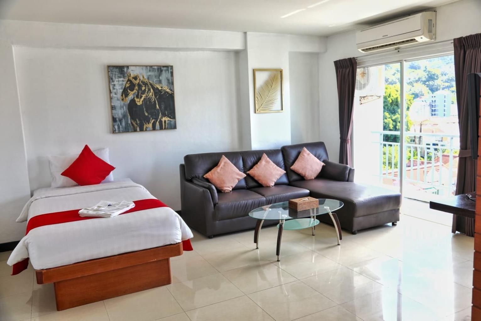Cocoon Apk Resort & Spa Patong Exterior photo