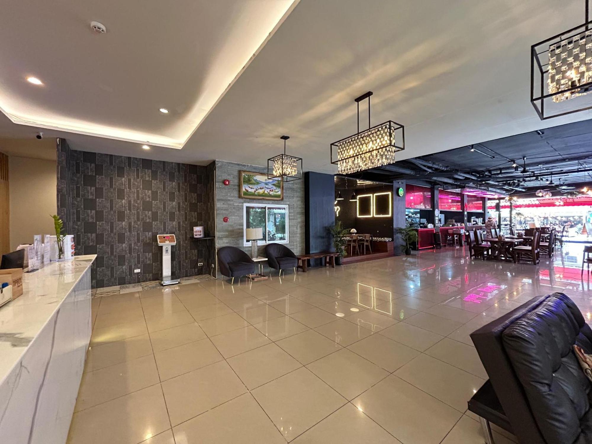 Cocoon Apk Resort & Spa Patong Exterior photo