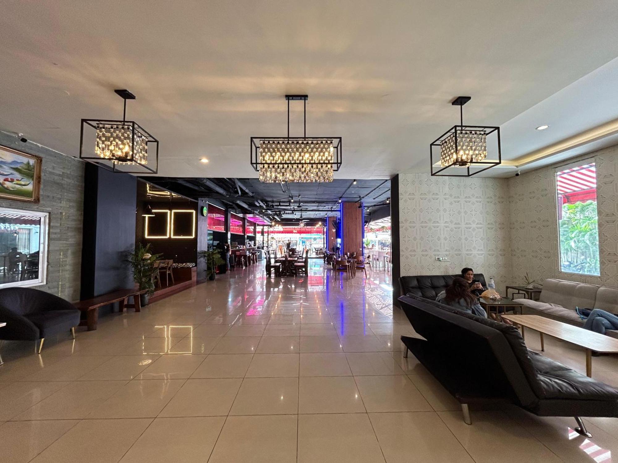 Cocoon Apk Resort & Spa Patong Exterior photo