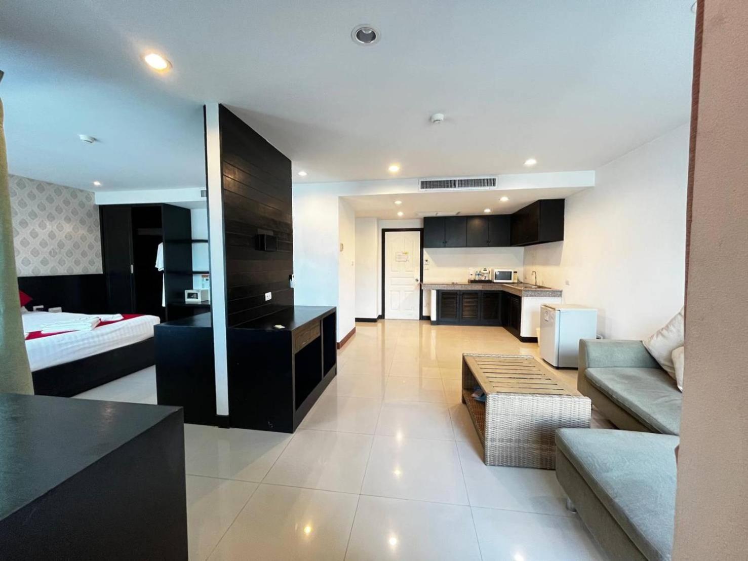 Cocoon Apk Resort & Spa Patong Exterior photo