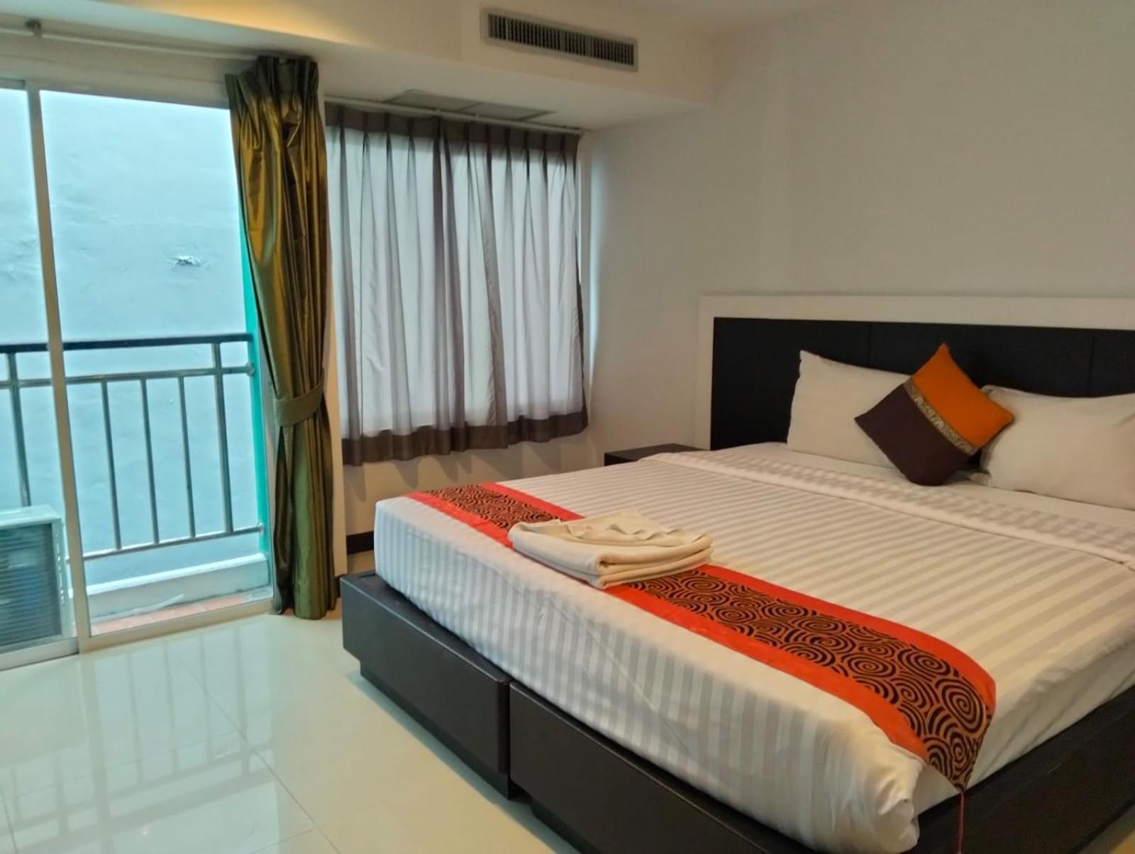 Cocoon Apk Resort & Spa Patong Exterior photo